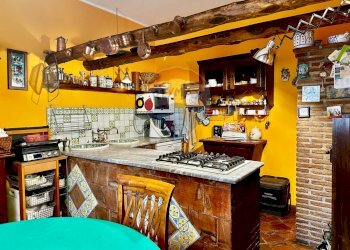 Cucina - Casa semi indipendente VIA SEMINARA, Valverde - foto 12