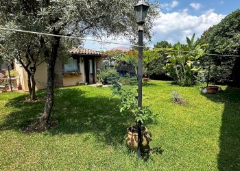 Giardino - Casa semi indipendente VIA SEMINARA, Valverde - foto 20