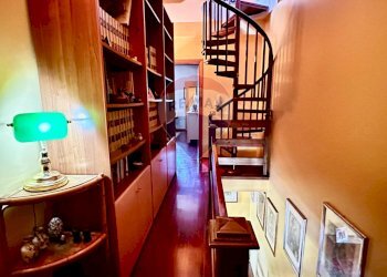 Scale - Casa semi indipendente VIA SEMINARA, Valverde - foto 21