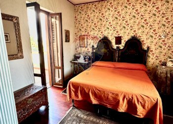 Camera / camera da letto - Casa semi indipendente VIA SEMINARA, Valverde - foto 24