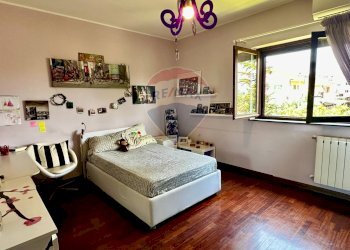 Camera / camera da letto - Casa semi indipendente VIA SEMINARA, Valverde - foto 26