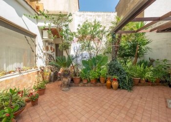 Terrazza - Appartamento via cesare battisti
 
95, Fiumefreddo di Sicilia - foto 37