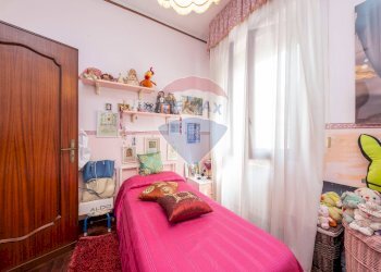 Camera / camera da letto - Appartamento via cesare battisiti
 
95, Fiumefreddo di Sicilia - foto 10