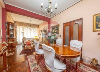 Sala da pranzo - Appartamento via cesare battisiti
 
95, Fiumefreddo di Sicilia - foto 27