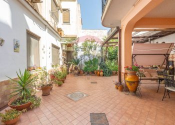 Terrazza - Appartamento via cesare battisiti
 
95, Fiumefreddo di Sicilia - foto 34