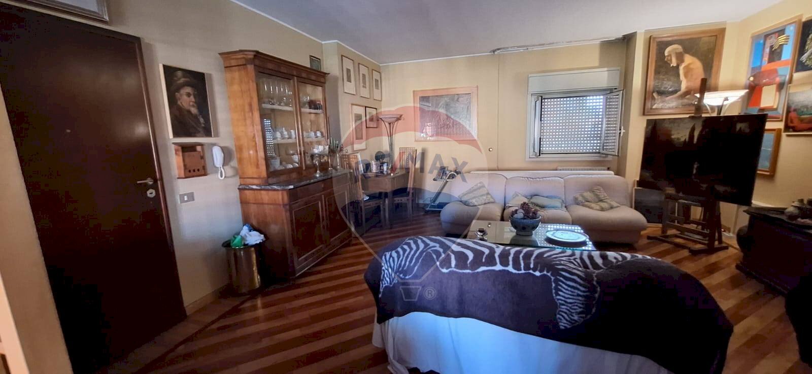 Soggiorno - Appartamento Via Gaetano Donizetti
 
21, San Giovanni la Punta - foto 3