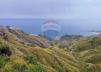 Vista delle montagne - Terreno agricolo contrada francese, Castelmola - foto 1