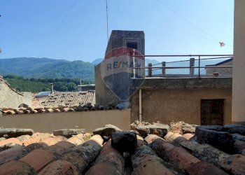 Vista delle montagne - Casa indipendente Via Placido Fiore
 
21, Montalbano Elicona - foto 18