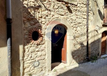 Casa all\'aperto - Casa indipendente Via Placido Fiore
 
21, Montalbano Elicona - foto 33