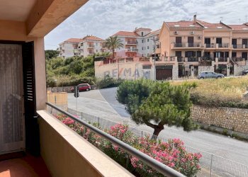 Balcone - Four-room apartment Via Domenico Fauscello
 
18, Messina - photo 1