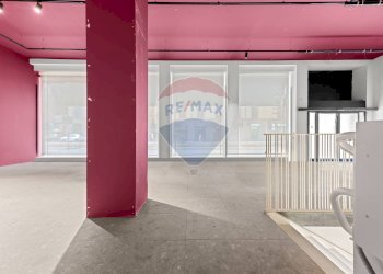 Stanza vuota - Locale Commerciale Piazza Santa Francesca Romana
 
3, Milano - foto 9