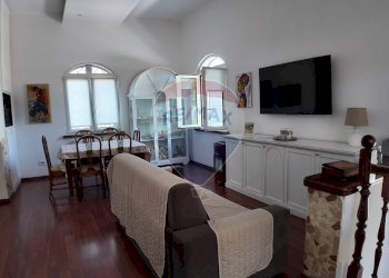 Sala da pranzo - Villa Via Cavallo
 
13, Torre del Greco - foto 33