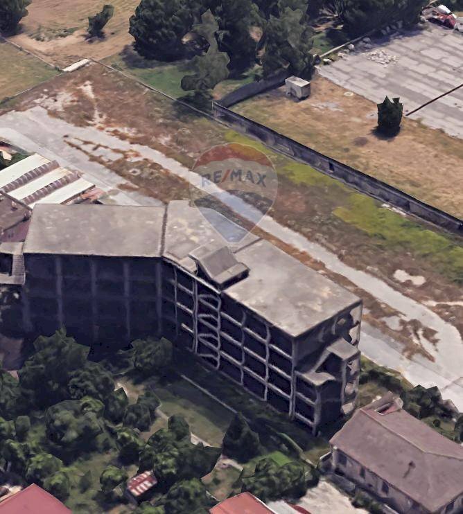 Edificio all\'aperto - Stabile - Palazzo Via Appia
Snc, Santa Maria a Vico - foto 2