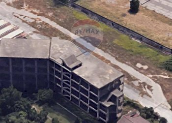 Edificio all\'aperto - Stabile - Palazzo Via Appia
 
Snc, Santa Maria a Vico - foto 4