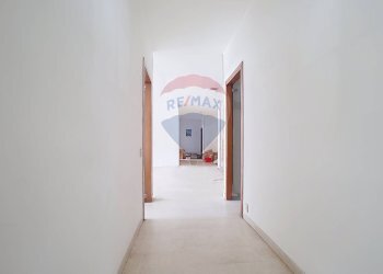 Hall / corridoio - Appartamento Piazza Dante
 
4, Valdagno - foto 7