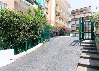 Edificio all\'aperto - Appartamento Via M.Schipa
 
64, Napoli - foto 1