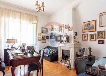 Sala da pranzo - Appartamento Via M.Schipa
 
64, Napoli - foto 8