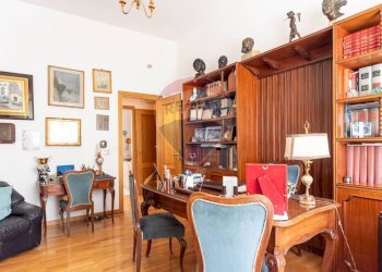 Sala da pranzo - Appartamento Via M.Schipa
 
64, Napoli - foto 9