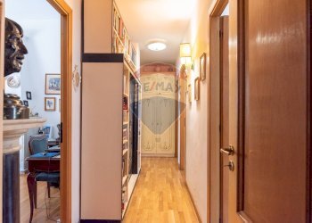 Hall / corridoio - Appartamento Via M.Schipa
 
64, Napoli - foto 17