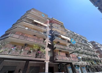 Edificio all\'aperto - Appartamento Via Guido De Ruggiero
 
52, Napoli - foto 1
