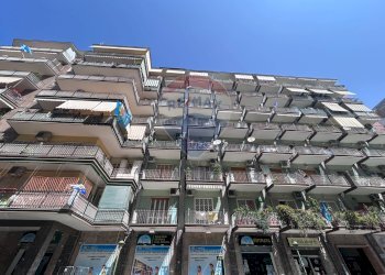 Edificio all\'aperto - Appartamento Via Guido De Ruggiero
 
52, Napoli - foto 2