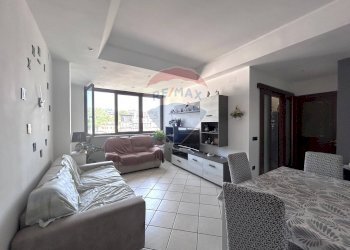 Sala da pranzo - Appartamento Via Guido De Ruggiero
 
52, Napoli - foto 15