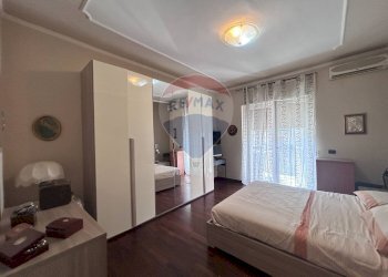 Camera / camera da letto - Appartamento Via Guido De Ruggiero
 
52, Napoli - foto 24