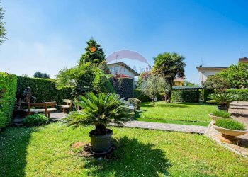 Giardino - Casa semi indipendente via Roma
 
106, Treviolo - foto 15