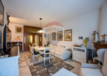 Sala da pranzo - Trilocale Via Roma
 
106, Treviolo - foto 6