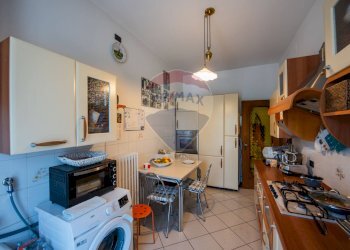 Cucina - Trilocale Via Roma
 
106, Treviolo - foto 10