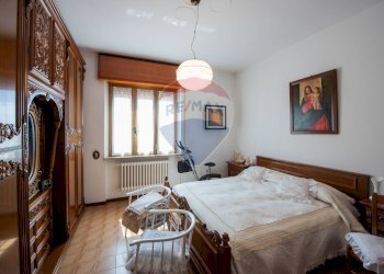 Camera / camera da letto - Trilocale Via Roma
 
106, Treviolo - foto 13