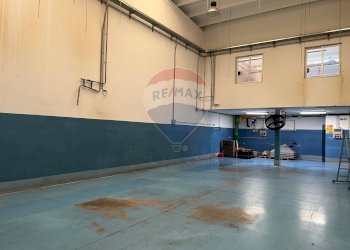 Terrazza - Capannone via delle industrie
 
24, Casazza - foto 7