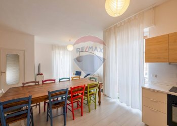 Sala da pranzo - Casa semi indipendente Via COLOMBO
 
11, Treviolo - foto 6