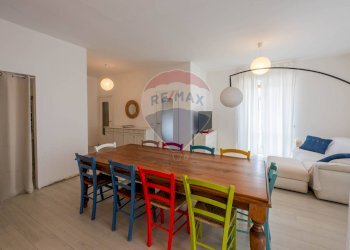 Sala da pranzo - Casa semi indipendente Via COLOMBO
 
11, Treviolo - foto 7