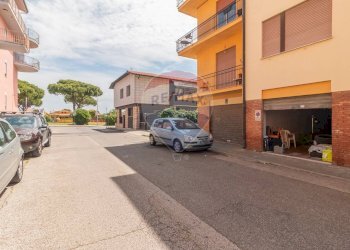 Edificio all\'aperto - Box Via Ferento
 
36, Montalto di Castro - foto 1