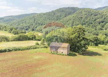 Vista delle montagne - Rustico Strada Provinciale 109 di Castro
 
snc, Ischia di Castro - foto 1