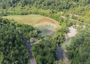 Vista delle montagne - Rustico Strada Provinciale 109 di Castro
 
snc, Ischia di Castro - foto 6