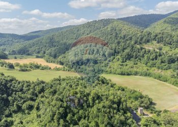 Vista delle montagne - Rustico Strada Provinciale 109 di Castro
 
snc, Ischia di Castro - foto 7