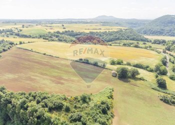 Vista delle montagne - Rustico Strada Provinciale 109 di Castro
 
snc, Ischia di Castro - foto 19