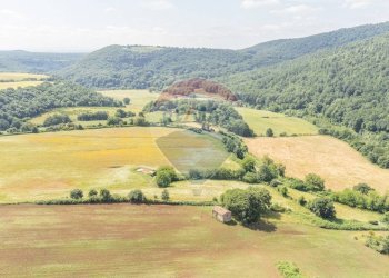 Vista delle montagne - Rustico Strada Provinciale 109 di Castro
 
snc, Ischia di Castro - foto 21