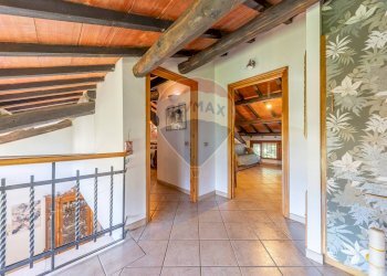 Scale - Casa indipendente via calopezzati
 
291, Roma - foto 32