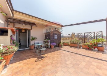 Terrazza - Three-room apartment Via Montelupo Fiorentino
47, Roma - photo 7