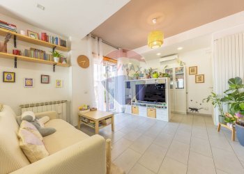 Soggiorno - Three-room apartment Via Montelupo Fiorentino
47, Roma - photo 3