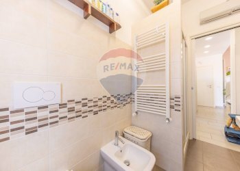 Bagno - Three-room apartment Via Montelupo Fiorentino
47, Roma - photo 23
