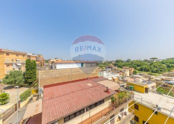 Edificio all\'aperto - Three-room apartment Via Montelupo Fiorentino
47, Roma - photo 28