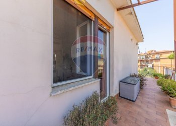 Balcone - Three-room apartment Via Montelupo Fiorentino
47, Roma - photo 31