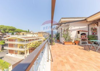 Terrazza - Three-room apartment Via Montelupo Fiorentino
47, Roma - photo 1