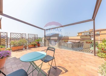 Terrazza - Three-room apartment Via Montelupo Fiorentino
47, Roma - photo 5