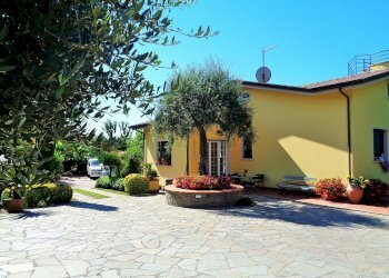 Foto 15 - Villa Montignoso - foto 15