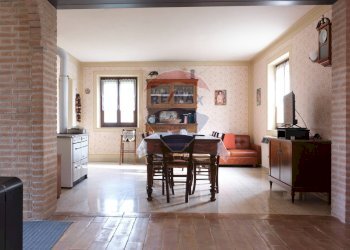 Sala da pranzo - Independent house Località Pontegrosso, Salsomaggiore Terme - photo 8